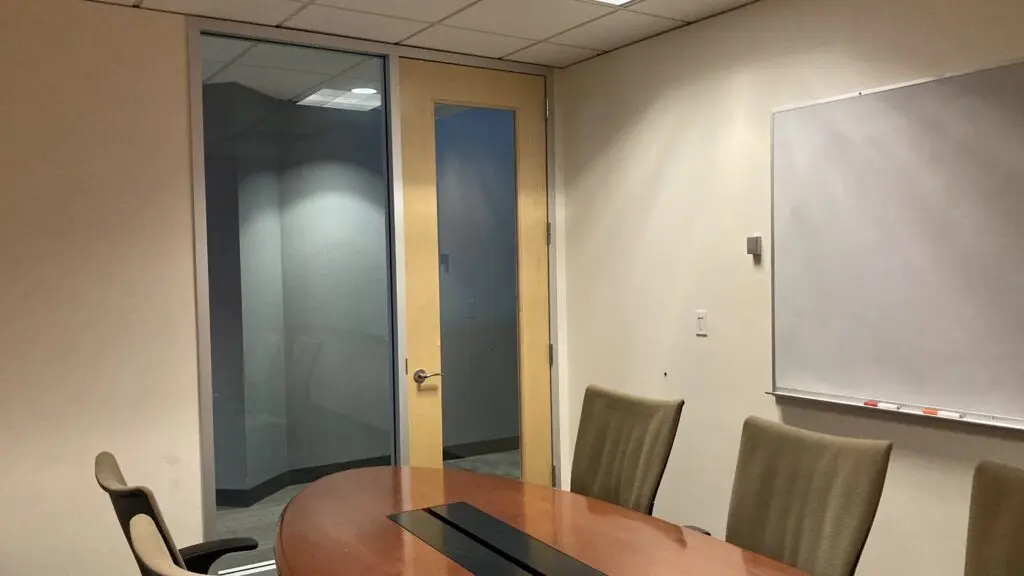 Mango - Additional view